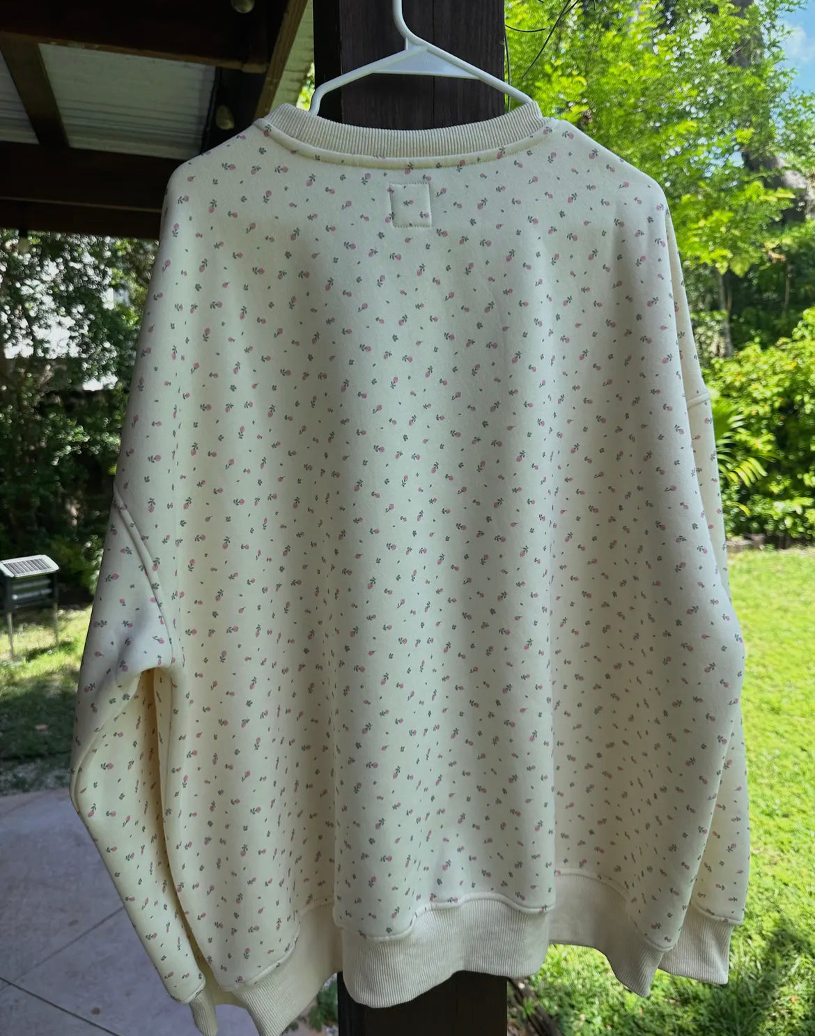 Ditsy Floral Pullover